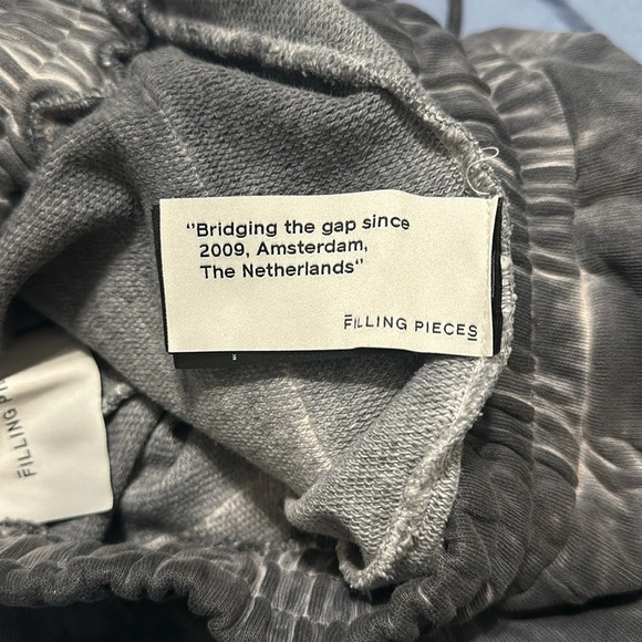 Filling Pieces - Picture 13 of 14